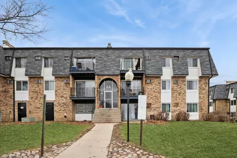 3 E Dundee Quarter Dr #307, Palatine, IL 60074