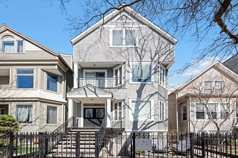 1714 W School St #1, Chicago, IL 60657