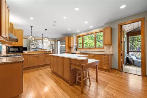 3 Hickory Ln, Northbrook, IL 60062 photo 14
