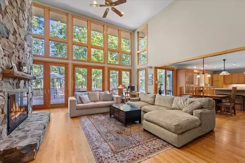 3 Hickory Ln, Northbrook, IL 60062 photo 8