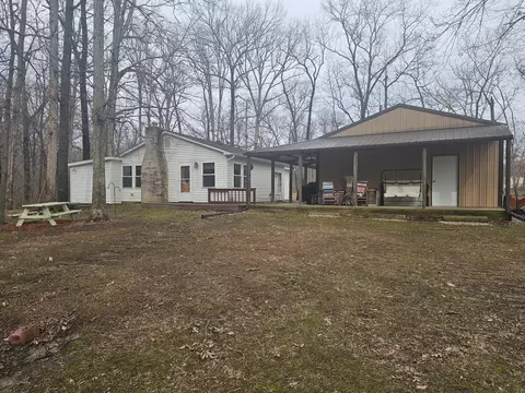 13751 N Condor Ln, Bluford, IL 62814