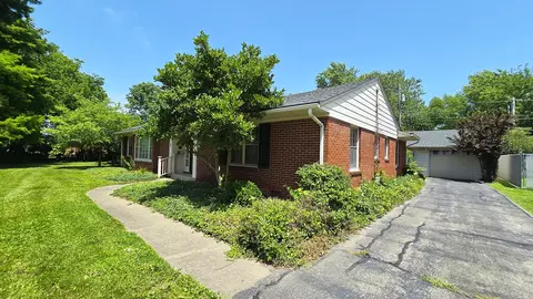 Exterior - 4 Lilac Ln, Centralia, IL 62801 photo 1 of 11