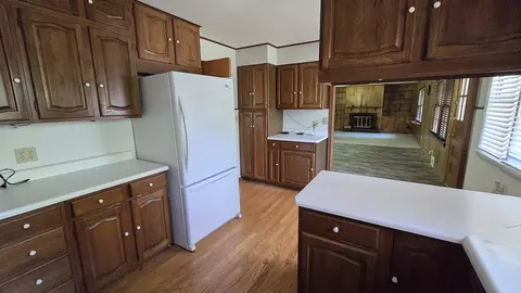 Kitchen - 4 Lilac Ln, Centralia, IL 62801 photo 4 of 4