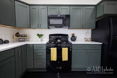 Kitchen - 1436 Eagle St, Kankakee, IL 60901 photo 4 of 4