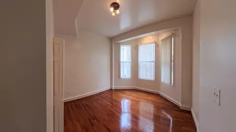 63 E 56th St, Chicago, IL 60637 photo 7