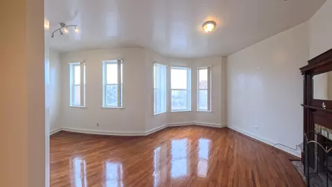 63 E 56th St, Chicago, IL 60637 photo 5