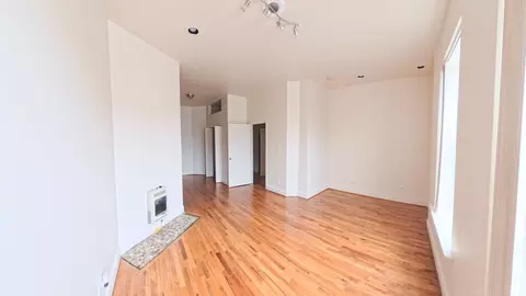 63 E 56th St, Chicago, IL 60637 photo 17
