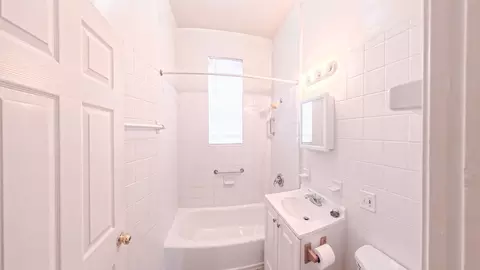 63 E 56th St, Chicago, IL 60637 photo 12