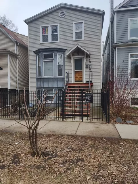 2143 W Berteau Ave, Chicago, IL 60618