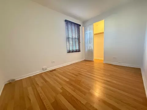 Bedroom - 2080 Sutherland Pl, Hoffman Estates, IL 60169 photo 3 of 3