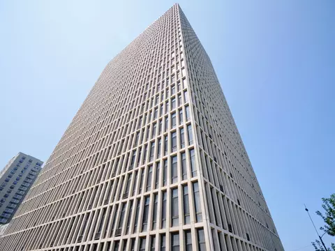 6700 S South Shore Dr #18K, Chicago, IL 60649
