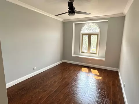 Bedroom - 1009 Arbor Ct, Mount Prospect, IL 60056 photo 3 of 6