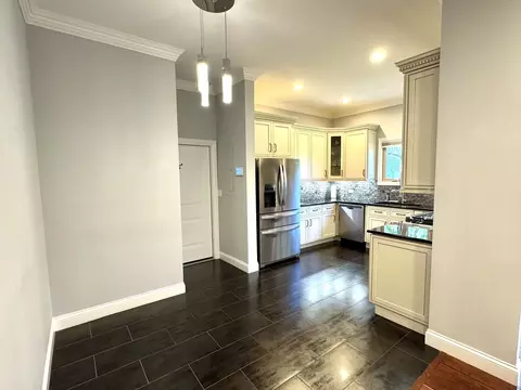 Kitchen - 1009 Arbor Ct, Mount Prospect, IL 60056 photo 1 of 3