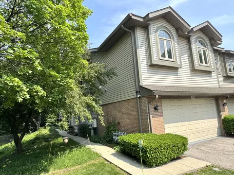 Exterior - 1009 Arbor Ct, Mount Prospect, IL 60056 photo 4 of 4