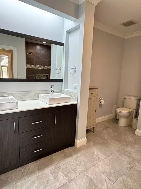Bath - 1009 Arbor Ct, Mount Prospect, IL 60056 photo 5 of 6