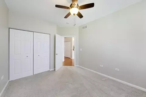 Bedroom - 985 Oak Ridge Blvd, Elgin, IL 60120 photo 3 of 3