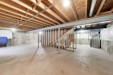Other - 985 Oak Ridge Blvd, Elgin, IL 60120 photo 6 of 7