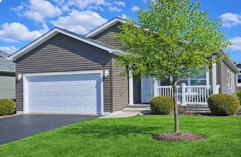 1521 Meadow View Ln, Grayslake, IL 60030