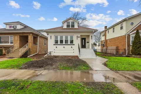 2304 N 76th Ct, Elmwood Park, IL 60707