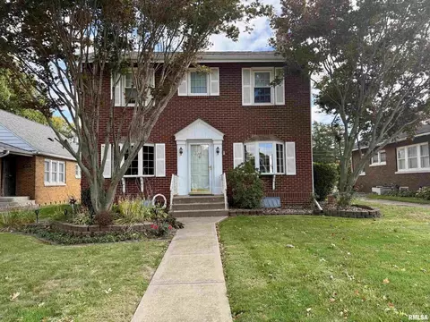 2340 7th St, East Moline, IL 61244