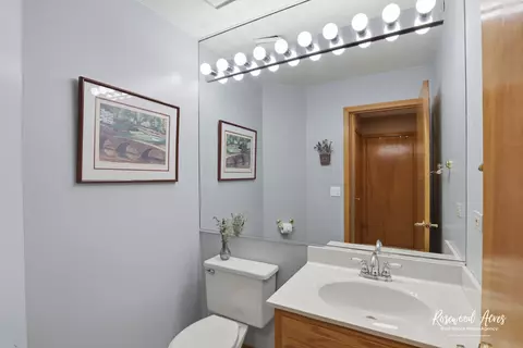 Bath - 13802 S Quail Run Dr, Plainfield, IL 60544 photo 2 of 3