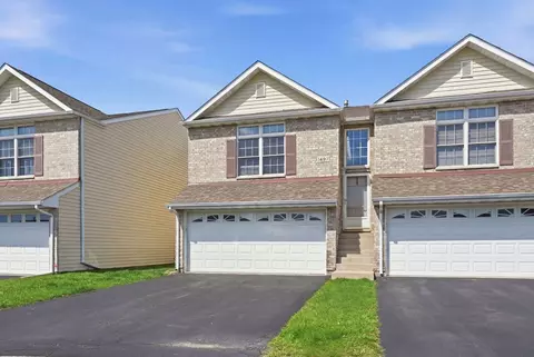 1497 Stonefield Dr, Dekalb, IL 60115