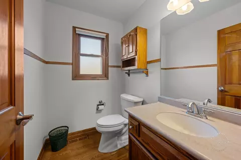 Bath - 2408 Barkdoll Rd, Naperville, IL 60565 photo 1 of 4