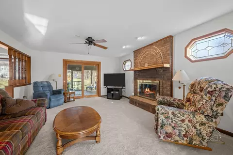 Living - 2408 Barkdoll Rd, Naperville, IL 60565 photo 4 of 4