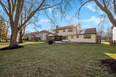 Exterior - 2408 Barkdoll Rd, Naperville, IL 60565 photo 6 of 6