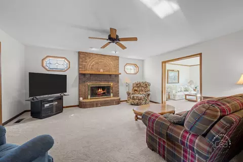 Living - 2408 Barkdoll Rd, Naperville, IL 60565 photo 3 of 4