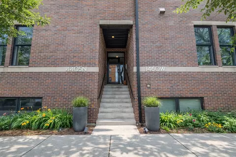 4405 N Greenview Ave #1B, Chicago, IL 60640
