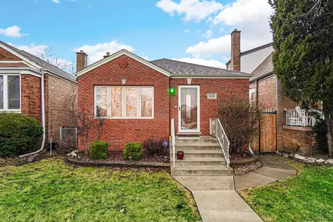 5438 S Sayre Ave, Chicago, IL 60638