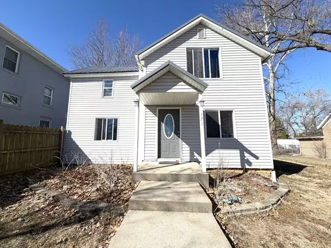 121 S Merrill St, Preston, IA 52069