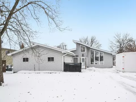 25836 S Linden Ave, Monee, IL 60449