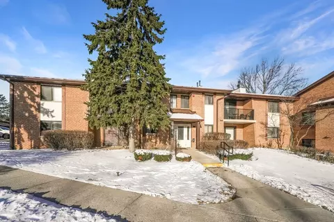 2220 Wharf Dr #1901, Woodridge, IL 60517