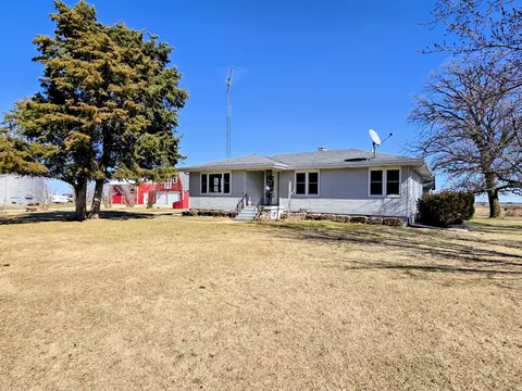 9610 S Swell Rd, Kinsman, IL 60437