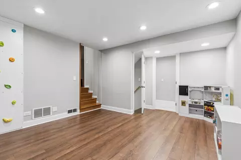 Other - 195 E Oak Glen Dr, Bartlett, IL 60103 photo 2 of 11