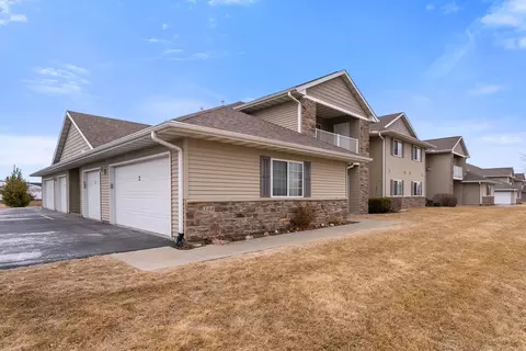 Other - 300 E Franklin St #101, Eldridge, IA 52748 photo 2 of 6