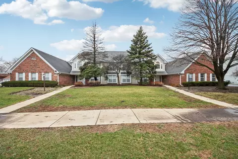 5 S530 Scots Dr #18G, Naperville, IL 60563