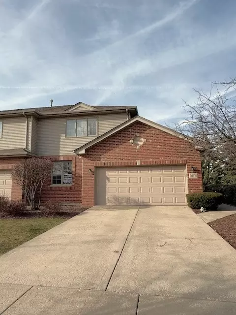 9400 Caledonia Dr, Tinley Park, IL 60487
