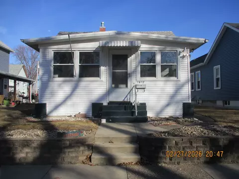 1412 13th St, Moline, IL 61265