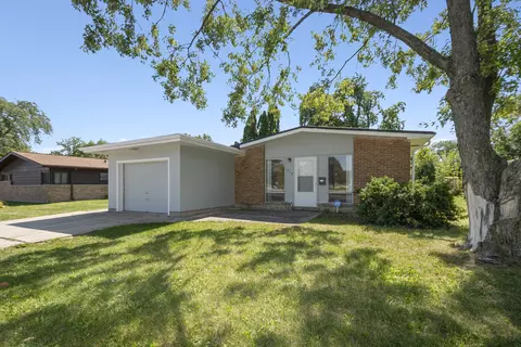 417 Lakewood Blvd, Park Forest, IL 60466