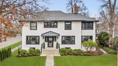 355 Linden St, Winnetka, IL 60093