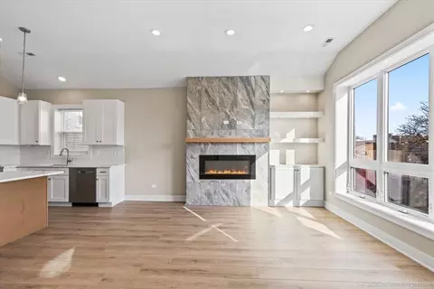 Living - 4932 S Champlain Ave, Chicago, IL 60615 photo 2 of 3