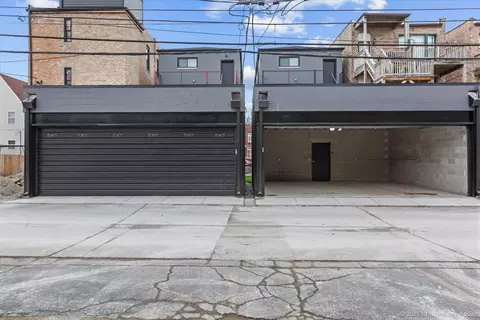 Exterior - 4932 S Champlain Ave, Chicago, IL 60615 photo 5 of 7