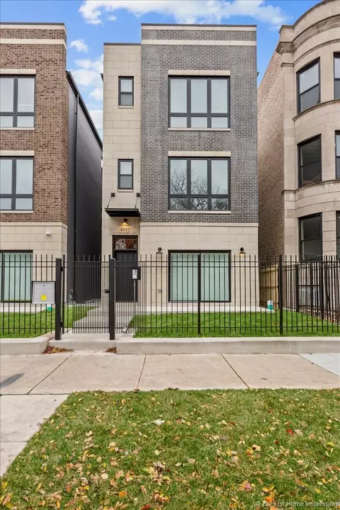 4932 S Champlain Ave, Chicago, IL 60615