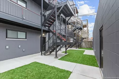Exterior - 4932 S Champlain Ave, Chicago, IL 60615 photo 4 of 7