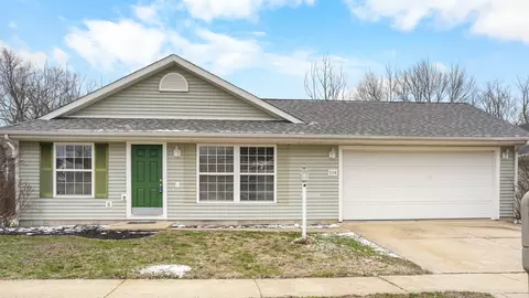 506 S Sunny Ln, Urbana, IL 61802