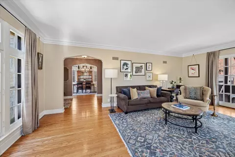 Living - 1321 Monroe Ave, River Forest, IL 60305 photo 3 of 4