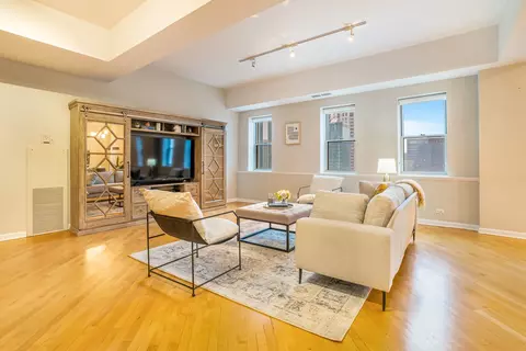 Living - 40 E 9th St #1916D, Chicago, IL 60605 photo 2 of 7
